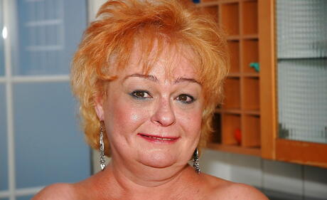 Charming grannie Harriett exhibits big boobies and butt 